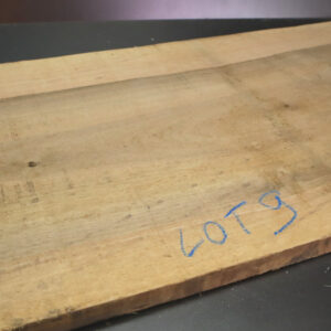 Planche de Noyer - Lot 09